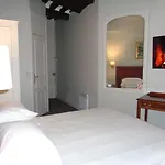 Les Degres De Notre Dame Hotel
