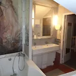 Hotel Les Degres De Notre Dame Paris