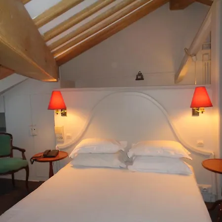 Les Degres De Notre Dame Hotel 2*