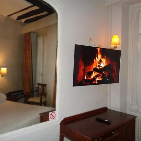 Les Degres De Notre Dame Hotel