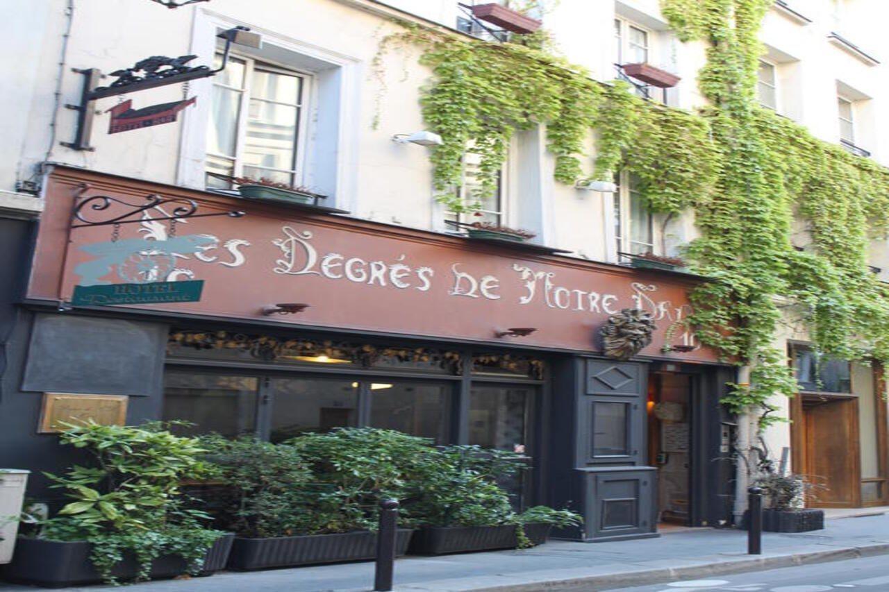 Les Degres De Notre Dame 2*