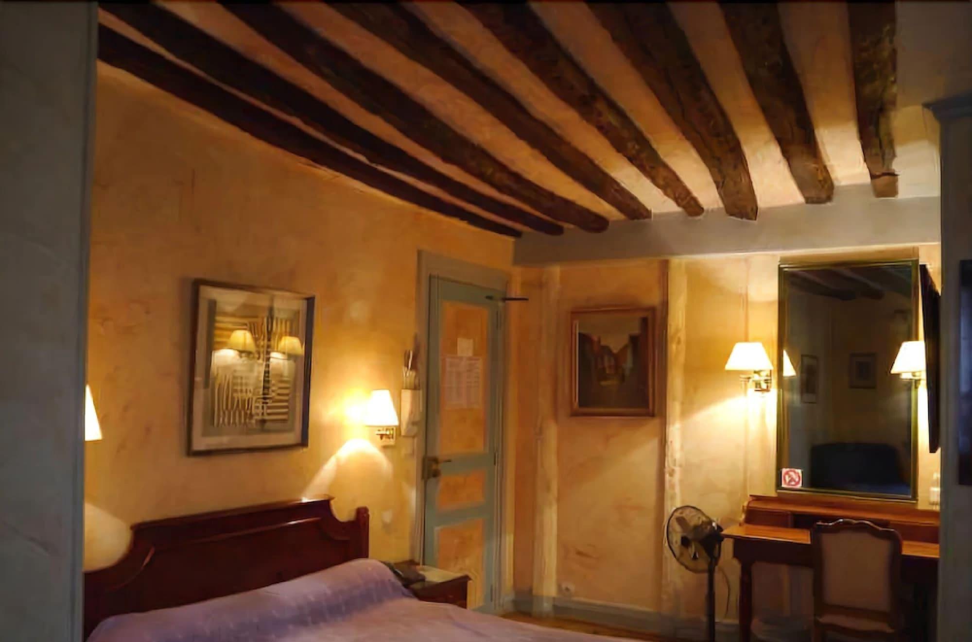 Les Degres De Notre Dame Hotel