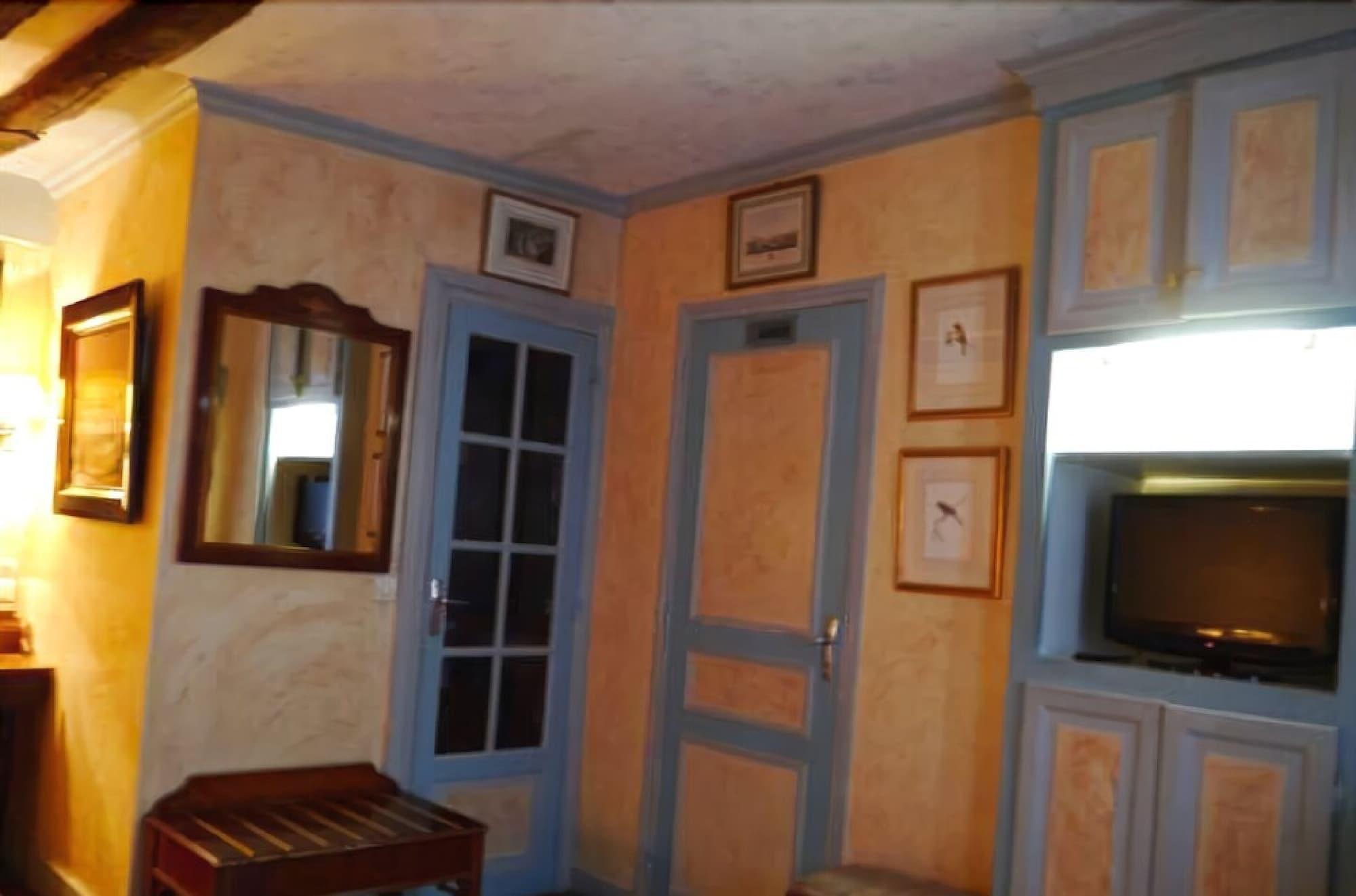 Les Degrés De Notre Dame Hotel Parigi
