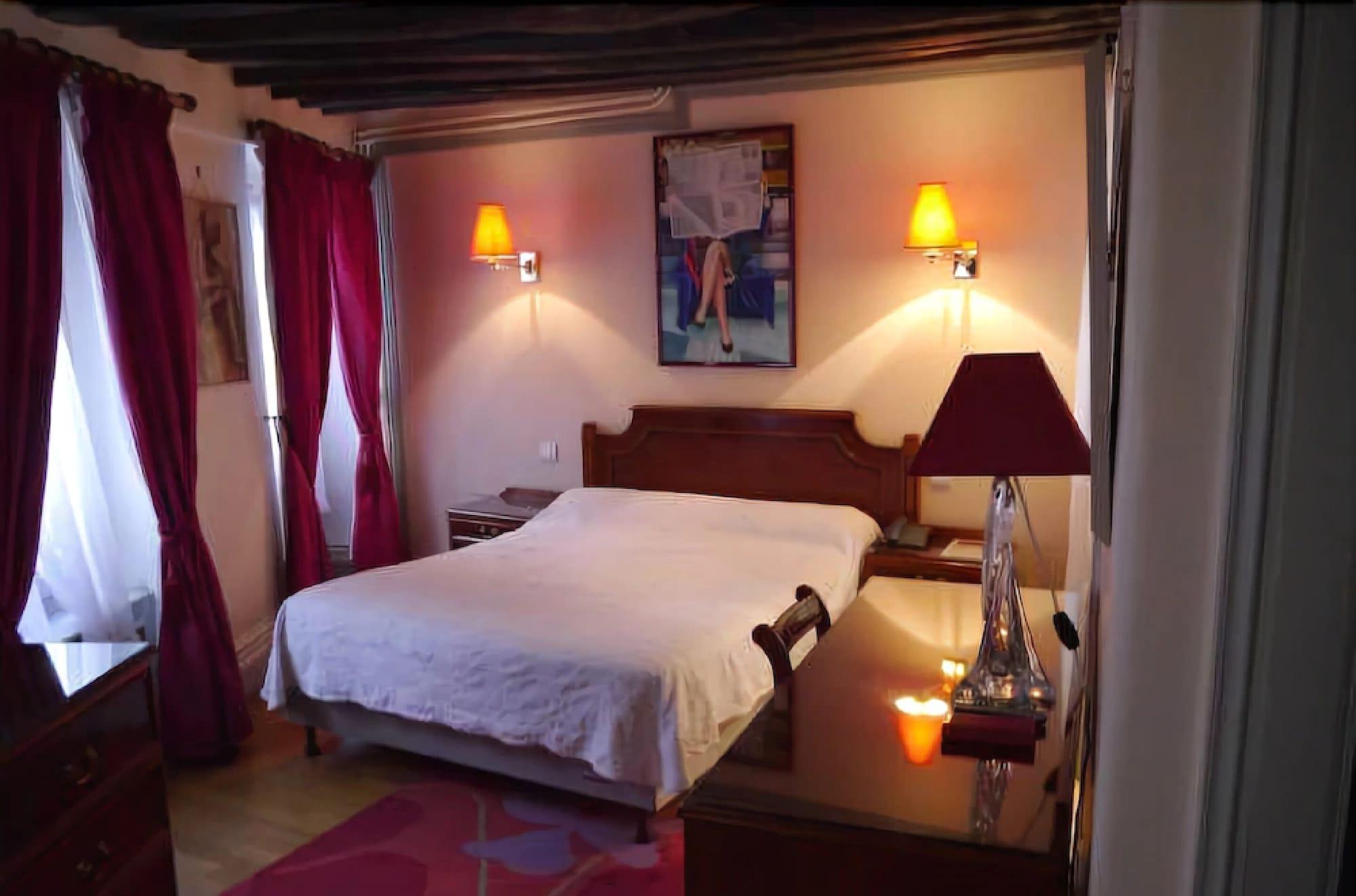 Les Degres De Notre Dame 2* Paris