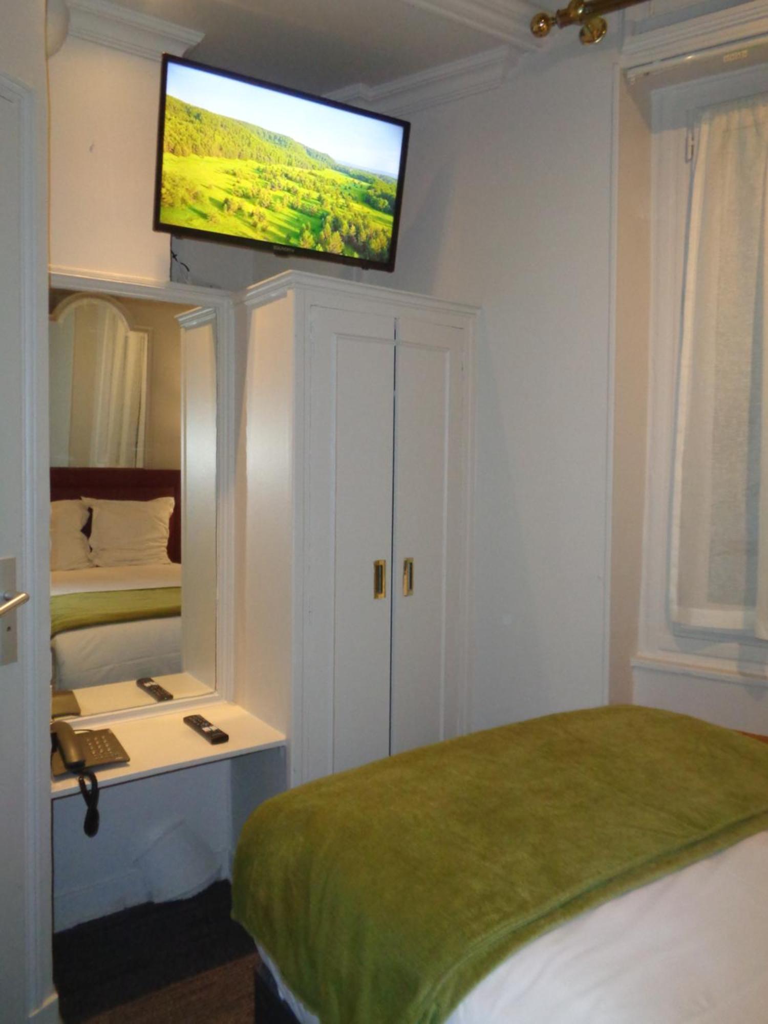 Les Degres De Notre Dame Hotel