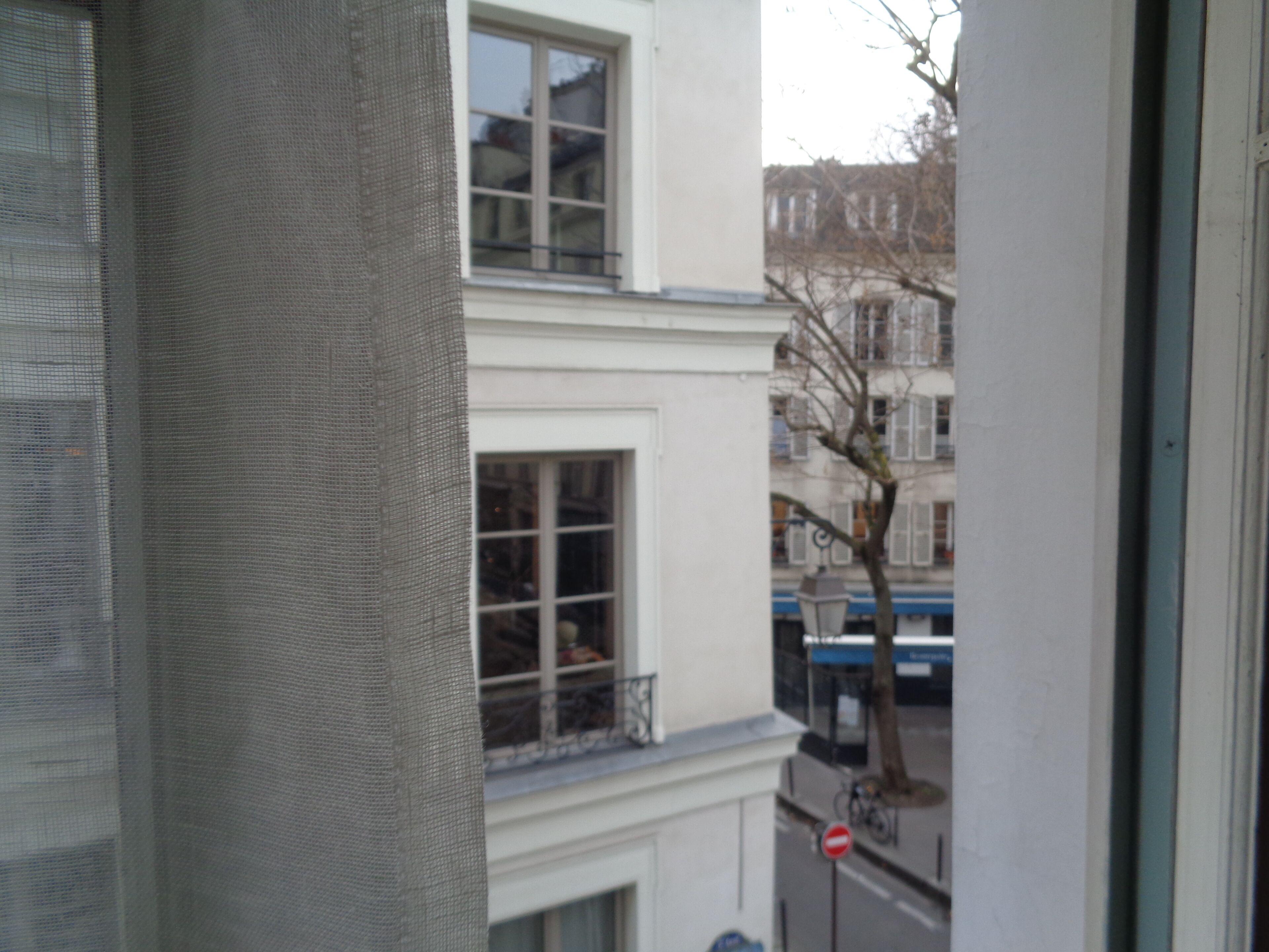 Les Degres De Notre Dame