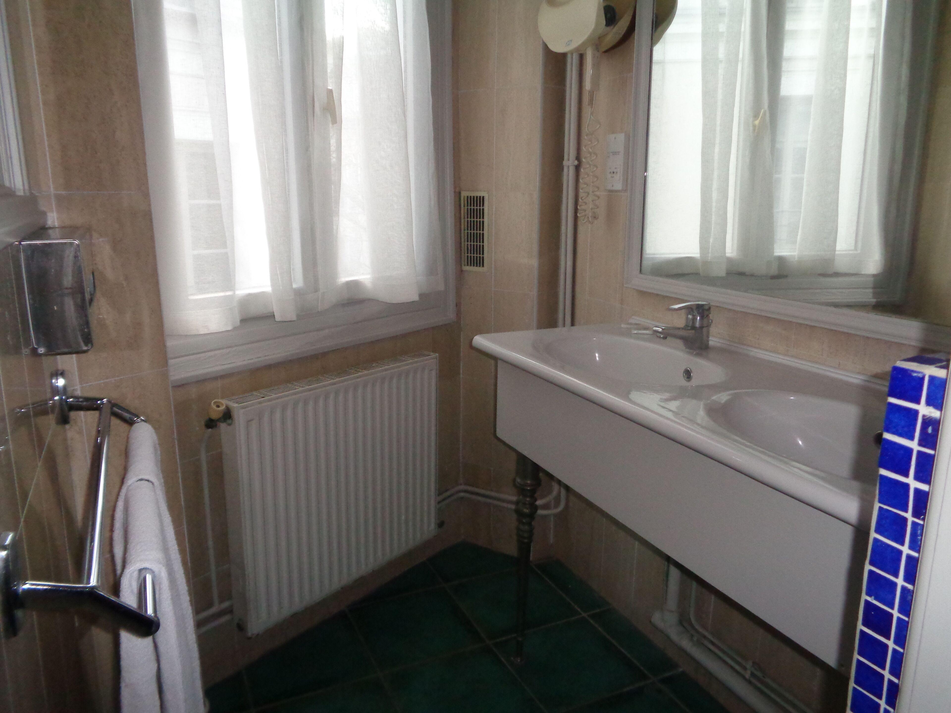 Les Degres De Notre Dame